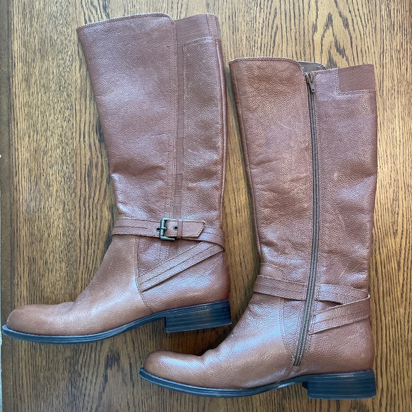 Naturalizer N5 Comfort Boots - Picture 1 of 7